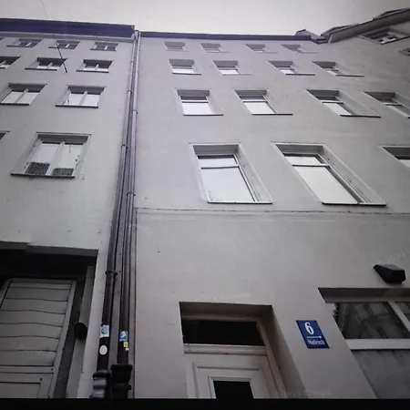 Tillmann Hjaz Munich